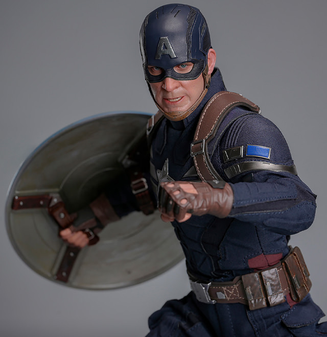 Captain America Stealth Strike Suit Sixth Scale Figure
