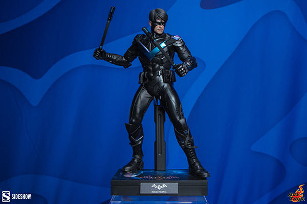 Nightwing Sixth Scale Figure by Hot Toys