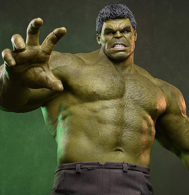 Hulk Sixth Scale Figure