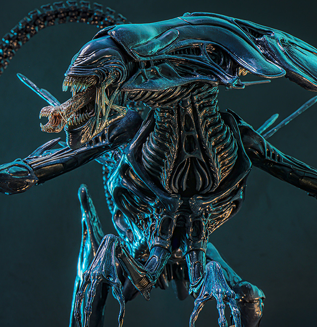 Alien Queen Sixth Scale Figure