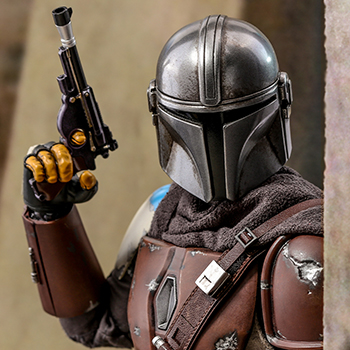 The Mandalorian Sixth Scale Figure