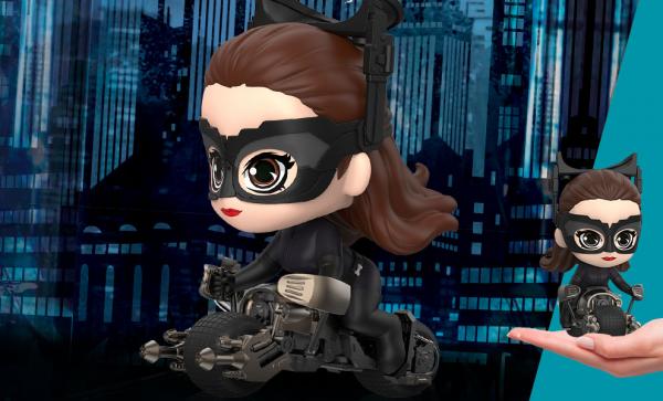 Catwoman with Bat-Pod Collectible Set