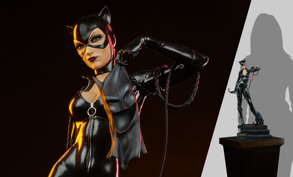 Catwoman Premium Format™ Figure