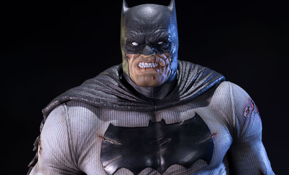 the dark knight returns statue