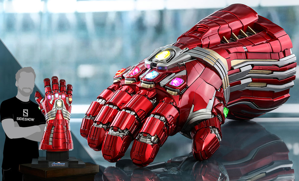 Nano Gauntlet (Hulk Version) Life-Size Replica | Sideshow Collectibles