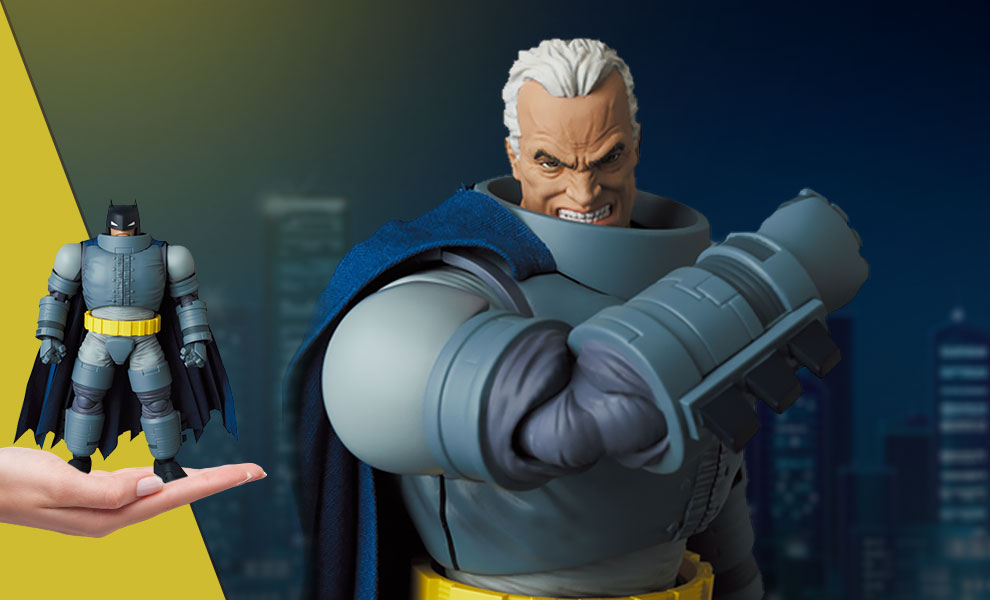 Armored Batman The Dark Knight Returns Mafex Collectible Figure Sideshow Collectibles