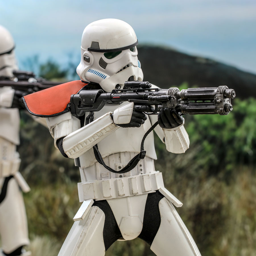 Stormtrooper Commander™ Sixth Scale Figure