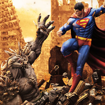 Superman VS Doomsday Statue