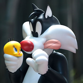 Sylvester & Tweety Sweet Pairing Collectible Statue