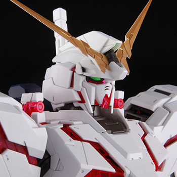 PG RX-0 Unicorn Gundam 1:60 Model Kit