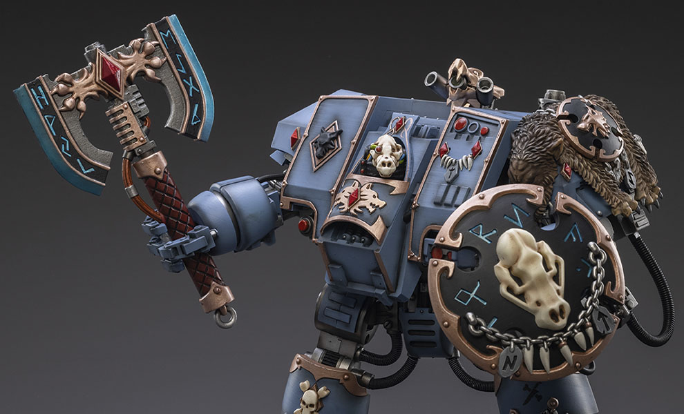 Space Wolves Venerable Dreadnought Brother Hvor Collectible Figure