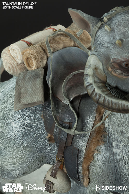 sideshow collectibles tauntaun