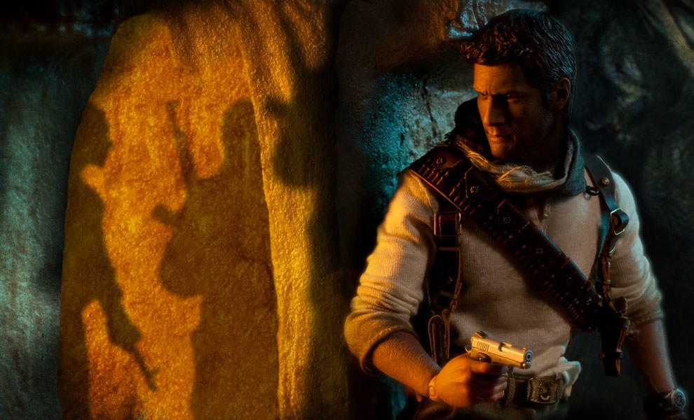 Gallery Feature Image of Nathan Drake Sixth Scale Figure - Click to open image gallery