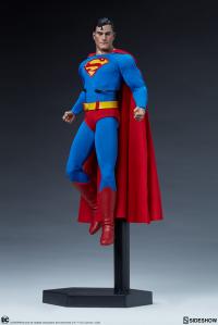 Gallery Image of Superman Sixth Scale Figure