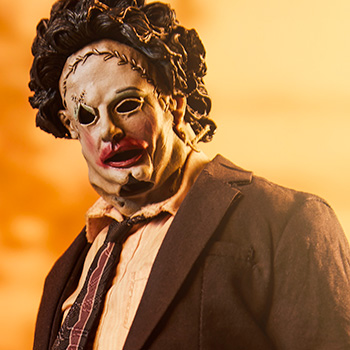 Leatherface Texas Chainsaw Massacre Sixth Scale Figure