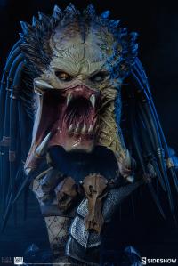 Gallery Image of Wolf Predator Legendary Scale™ Bust