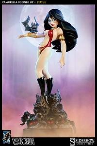 Gallery Image of Vampirella Tooned Up Statue