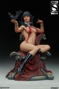 Gallery Image of Vampirella Statue