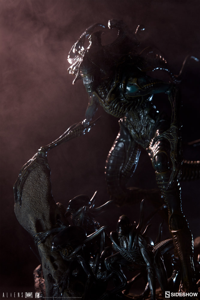 sideshow alien mythos