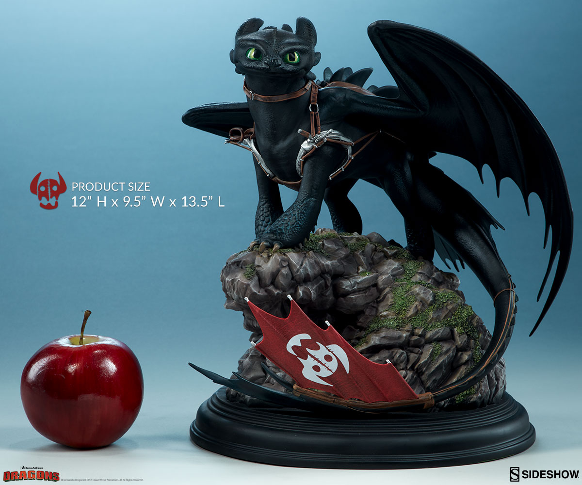toothless dragon figure