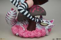 Gallery Image of Alice in Wonderland: Game of Hearts Edition Statue