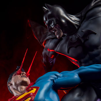 Batman vs Superman DC Comics Diorama