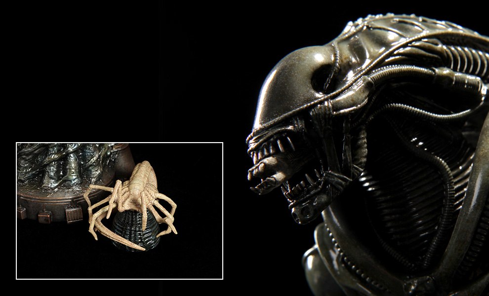 Gallery Feature Image of Alien Warrior Statue - Click to open image gallery