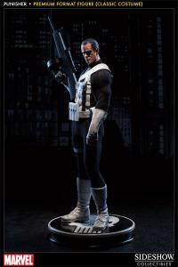 Gallery Image of Punisher Premium Format™ Figure