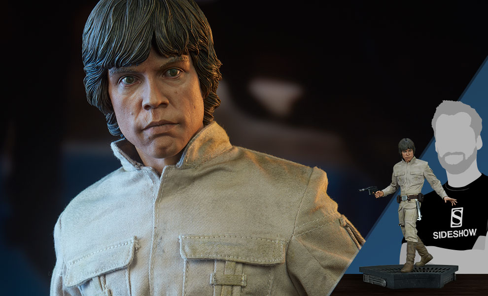 Gallery Feature Image of Luke Skywalker Premium Format™ Figure - Click to open image gallery