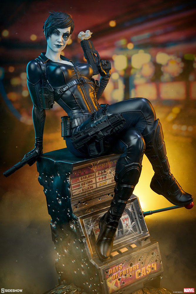 domino sideshow statue