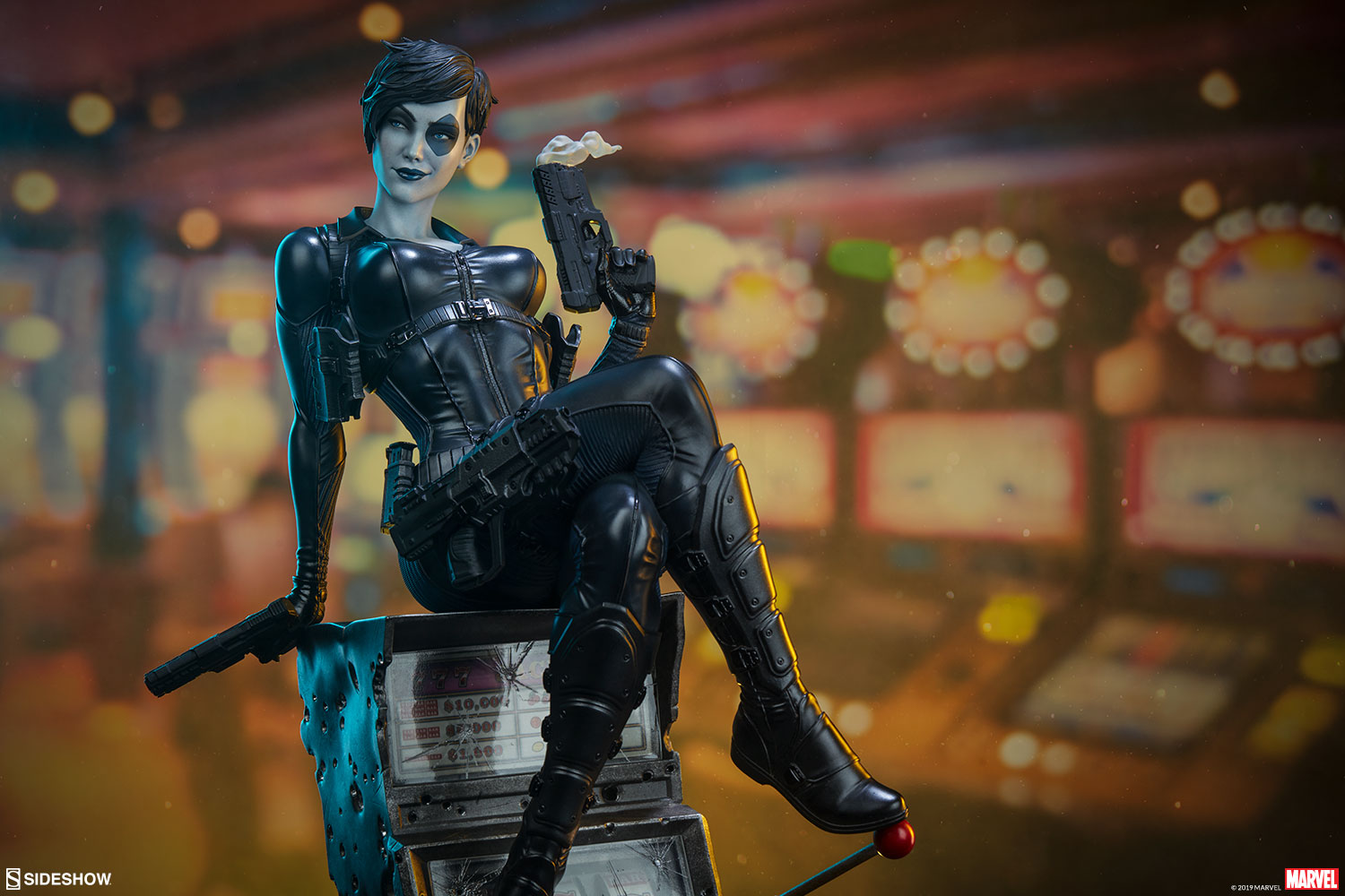 sideshow domino statue