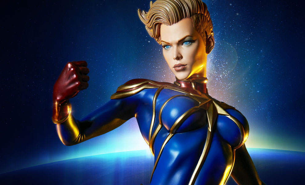 Gallery Feature Image of Captain Marvel Premium Format™ Figure - Click to open image gallery