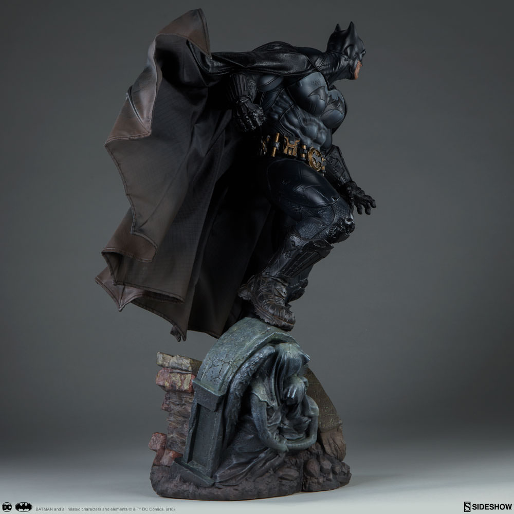 DC Comics Batman Premium Format(TM) Figure by Sideshow Colle | Sideshow ...