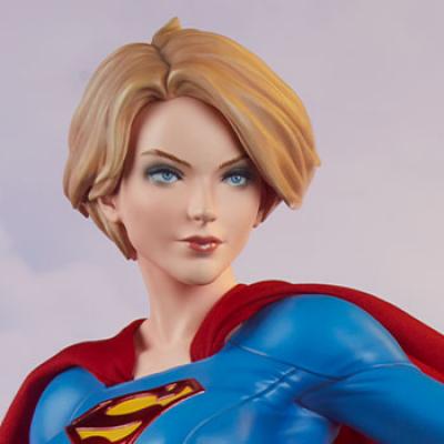 Unboxing Video Supergirl Premium Format Figure