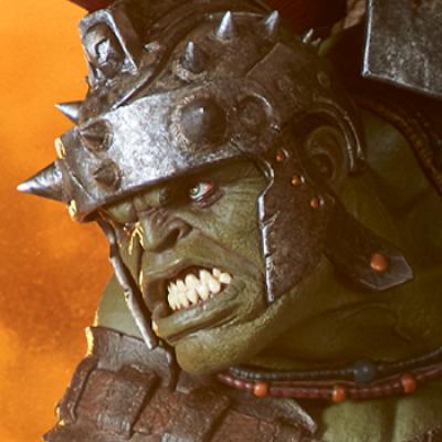 Unboxing Video Gladiator Hulk Maquette