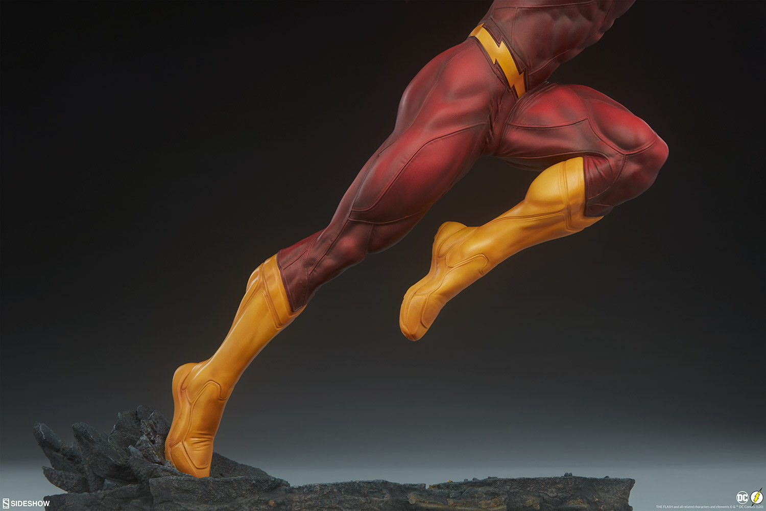 sideshow flash statue