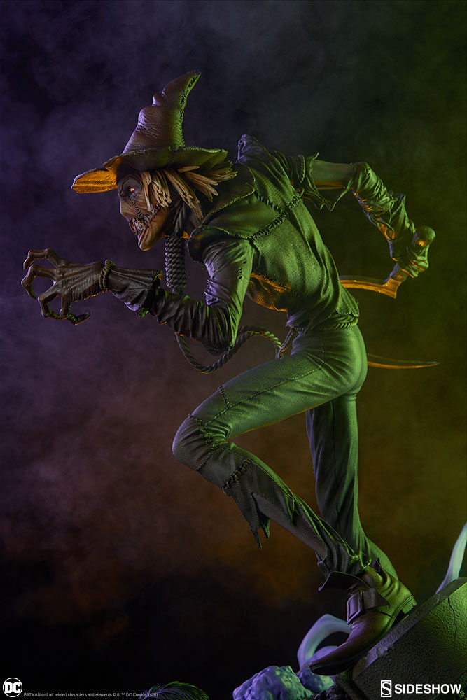 sideshow scarecrow