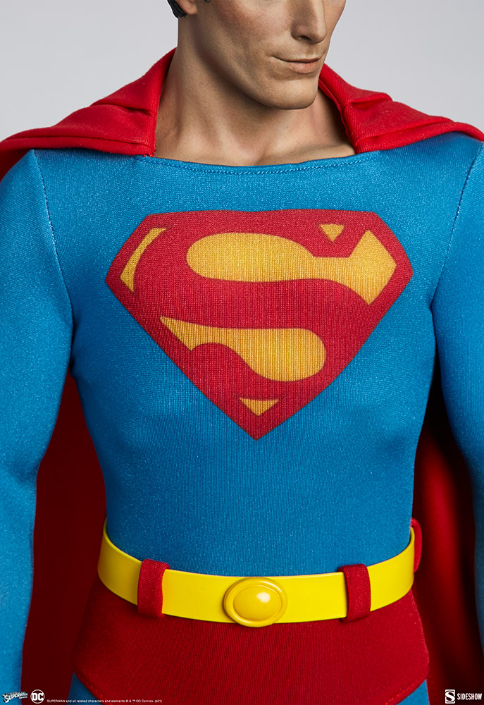 Superman The Movie (1978) – Superman Premium Format Figure Superman-the-movie-premium-format-figure_dc-comics_gallery_60651ffb9fabf