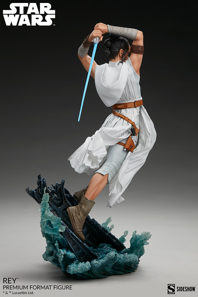 STAR WARS : Rey Premium Format Figure Rey-premium-format-figure_star-wars_gallery_623a47a2bc6f2