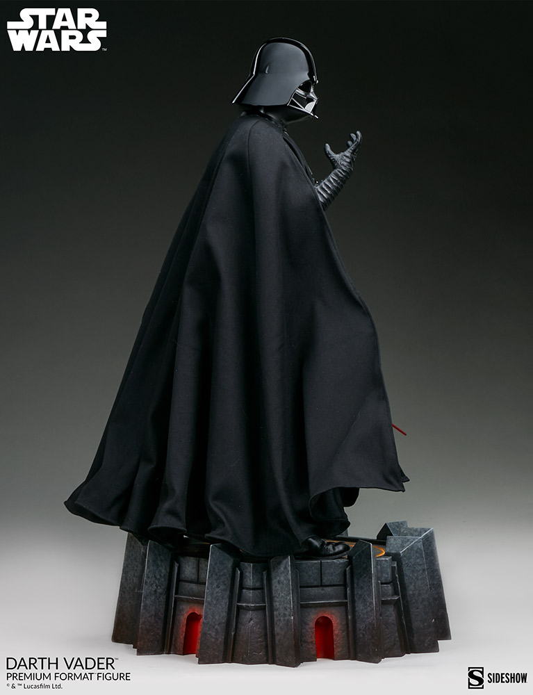STAR WARS : Darth Vader Premium Format Figure Darth-vader_star-wars_gallery_60aef69c8f634