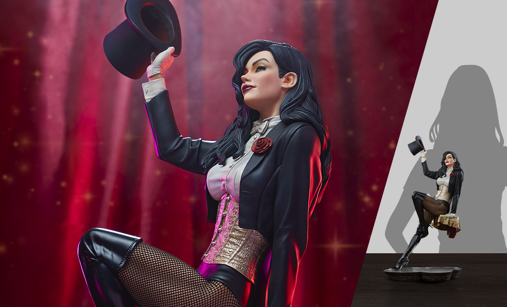 Gallery Feature Image of Zatanna Premium Format™ Figure - Click to open image gallery