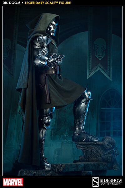 sideshow dr doom legendary scale