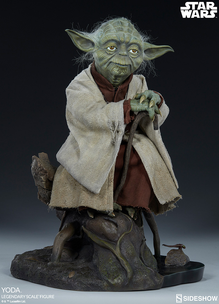 Yoda Legendary Scale Figure | Sideshow 