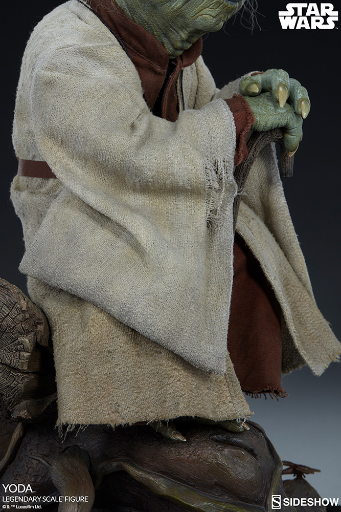 sideshow yoda legendary scale