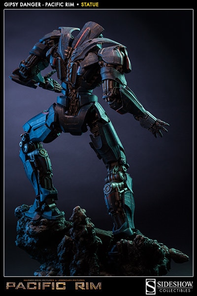 pacific rim gipsy danger statue