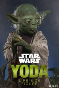 Gallery Image of Yoda Life-Size Figure