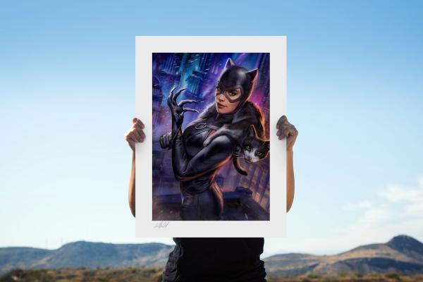 LIMITED EDITION: 400 Catwoman #21 Fine Art Print by Ian MacDonald