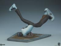 Gallery Image of The B-Boy Statue