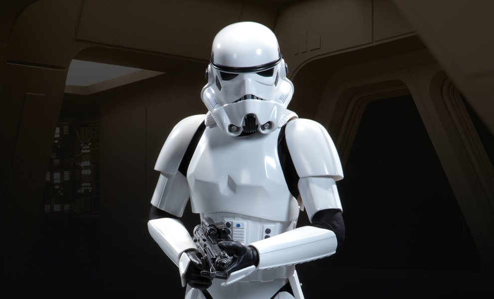 Gallery Feature Image of Stormtrooper Premium Format™ Figure - Click to open image gallery