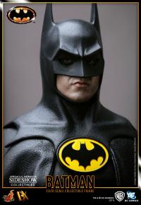 Gallery Image of Batman (1989 Version) DX Series Sixth Scale Figure